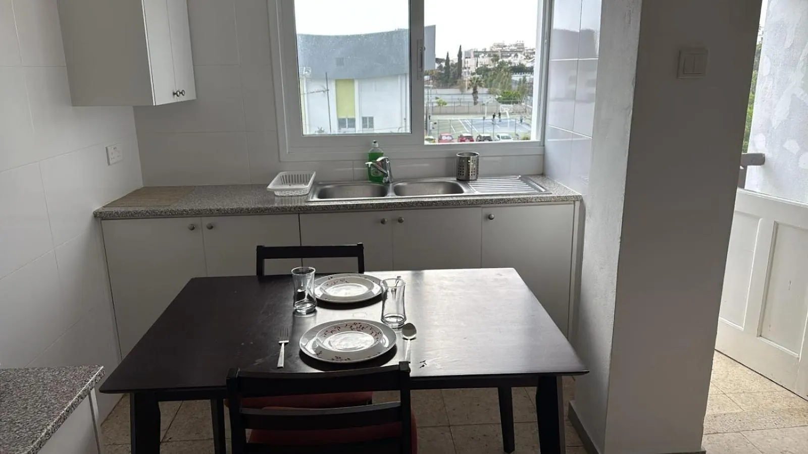 Sun Shine Studio With Balcony Larnaca 0*,